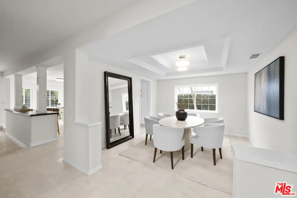 7861 W 80th Street Playa del Rey, CA 90293