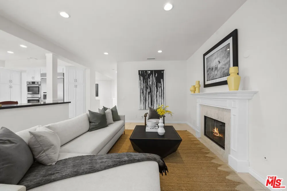 7861 W 80th Street Playa del Rey, CA 90293