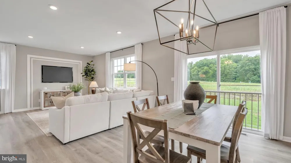 40 BENNINGTON WAY Carlisle, PA 17013