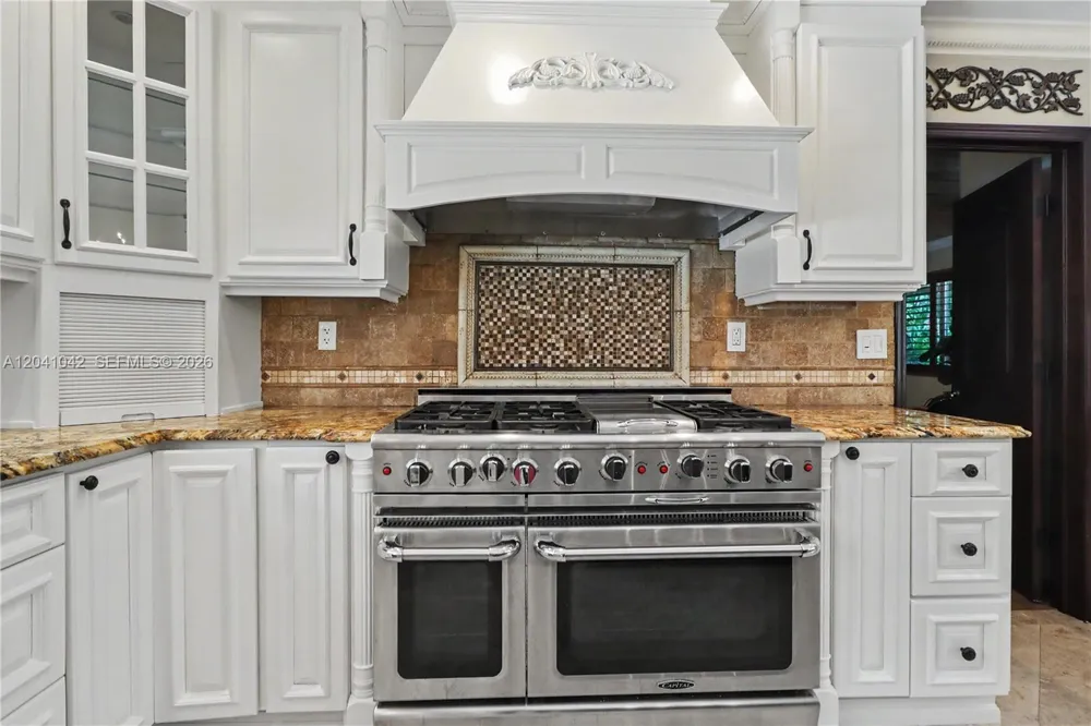 15144 SW 72nd Ct Palmetto Bay, FL 33158