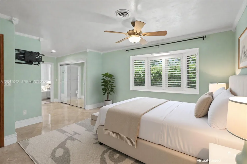 15144 SW 72nd Ct Palmetto Bay, FL 33158