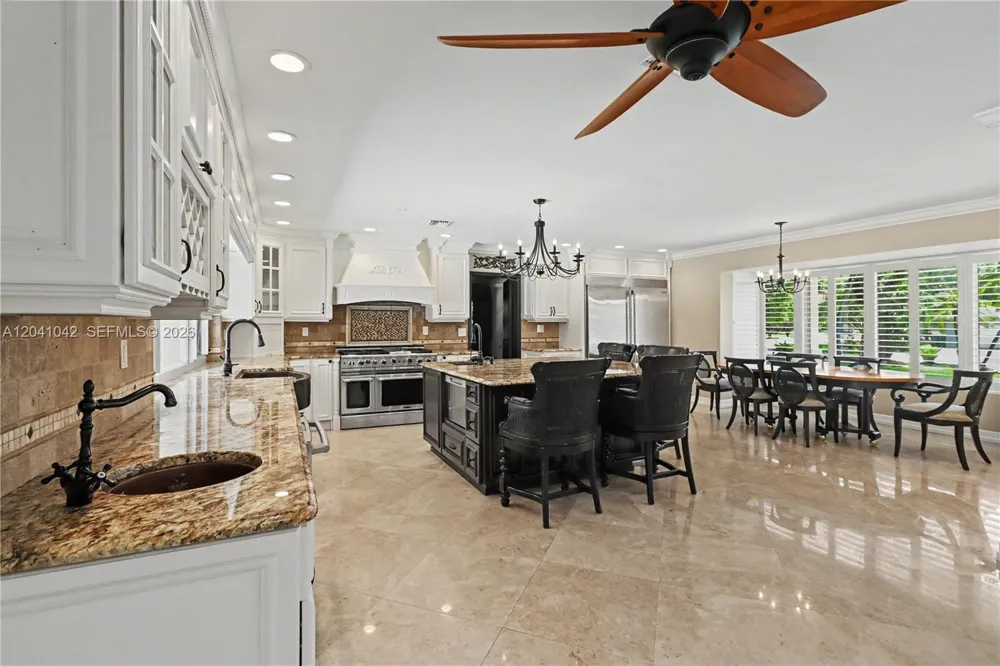 15144 SW 72nd Ct Palmetto Bay, FL 33158