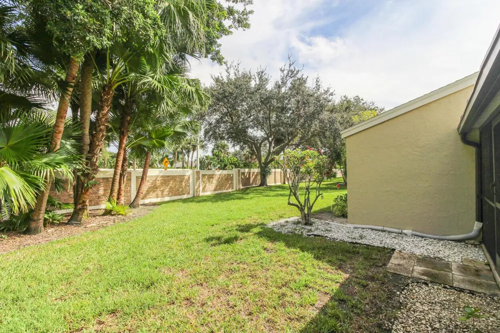 1679 SW Crossing Circle Palm City, FL 34990
