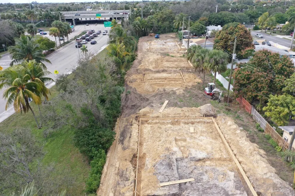 6745 Forest Court West Palm Beach, FL 33405