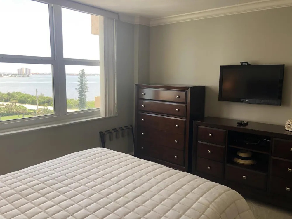 5440 Ocean Drive #803 Singer Island, FL 33404