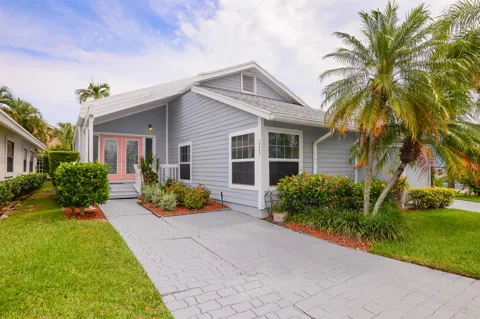 3267 NE Catamaran Terrace