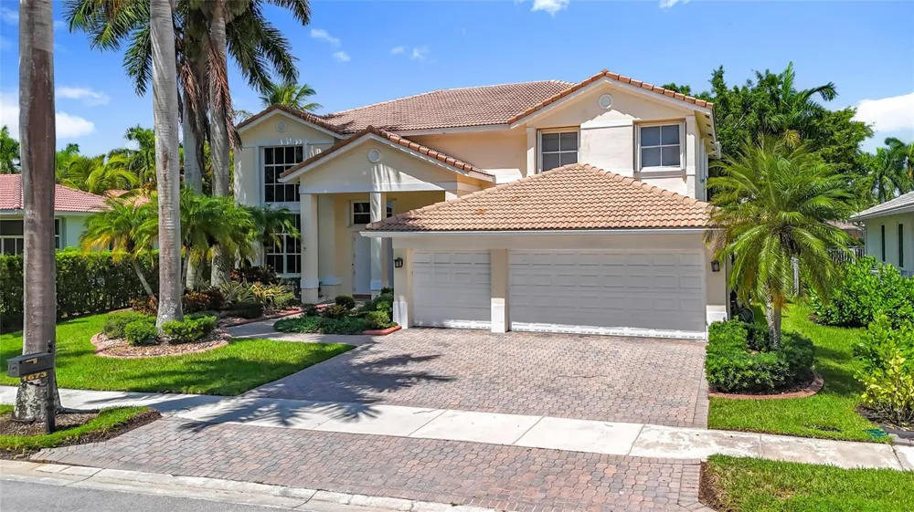 1673 VICTORIA POINTE CIRCLE Weston, FL 33327