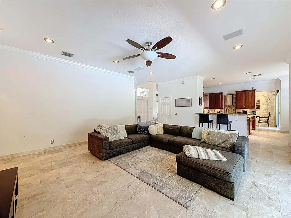 1673 VICTORIA POINTE CIRCLE Weston, FL 33327