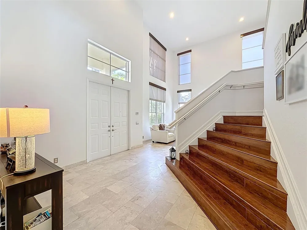 1673 VICTORIA POINTE CIRCLE Weston, FL 33327