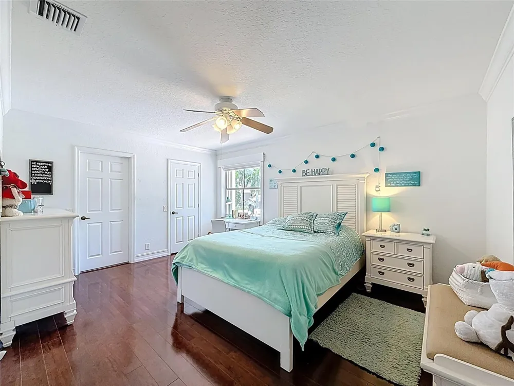 1673 VICTORIA POINTE CIRCLE Weston, FL 33327
