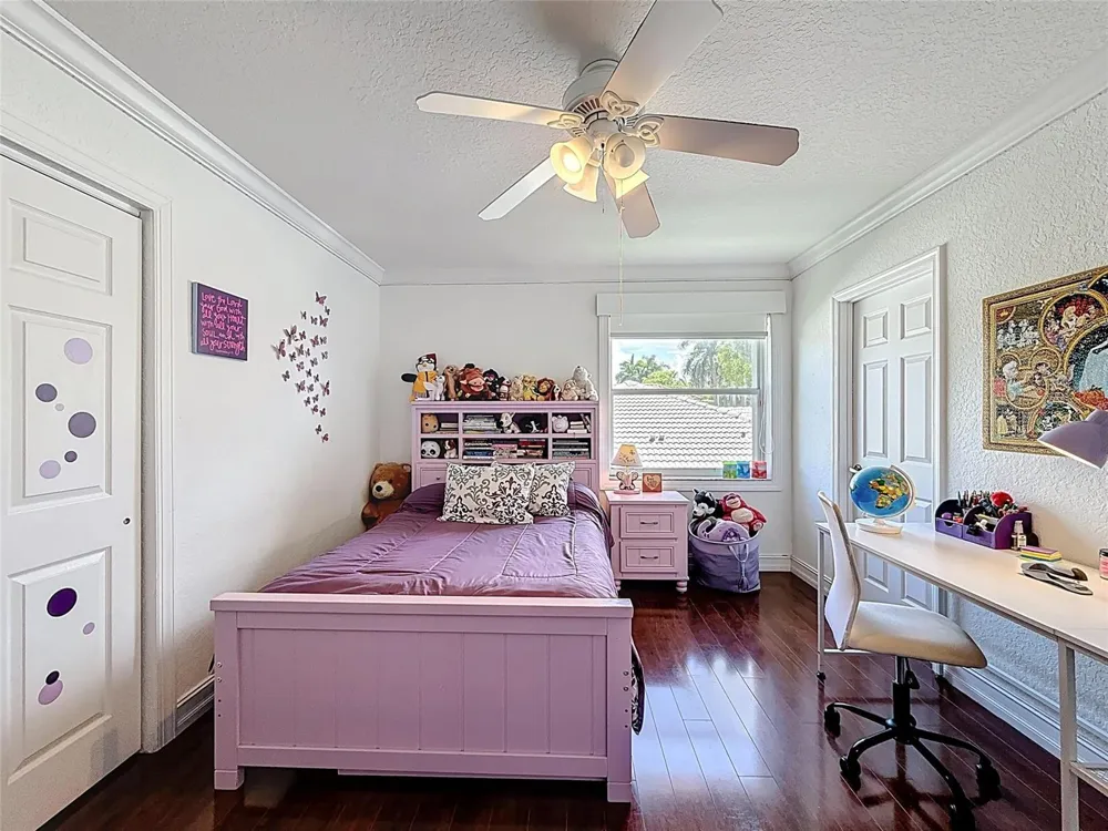 1673 VICTORIA POINTE CIRCLE Weston, FL 33327