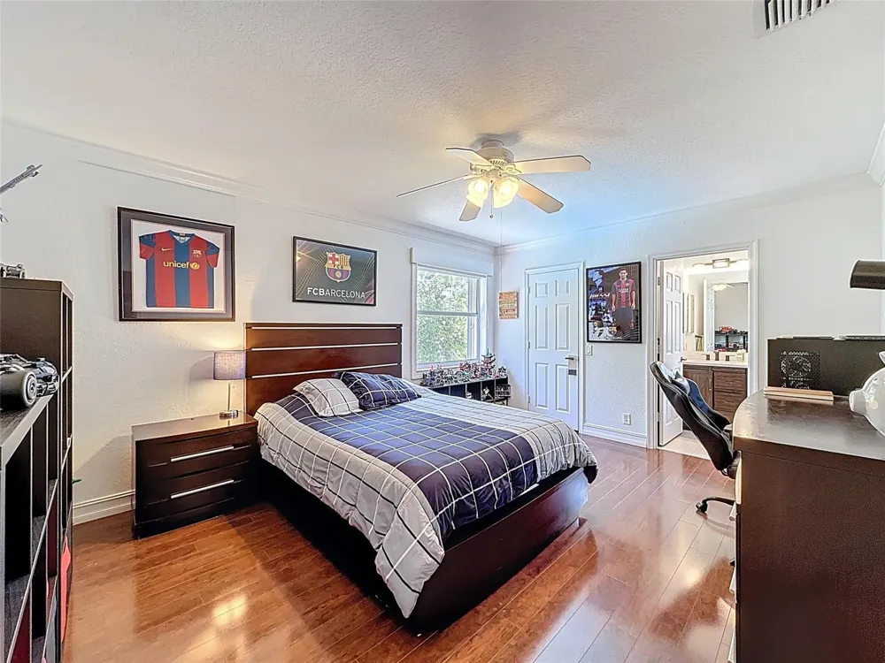 1673 VICTORIA POINTE CIRCLE Weston, FL 33327