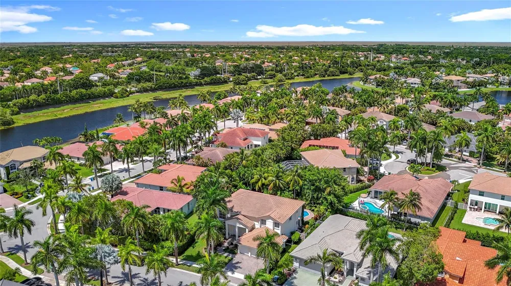 1673 VICTORIA POINTE CIRCLE Weston, FL 33327