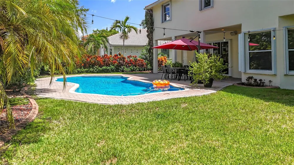 1673 VICTORIA POINTE CIRCLE Weston, FL 33327