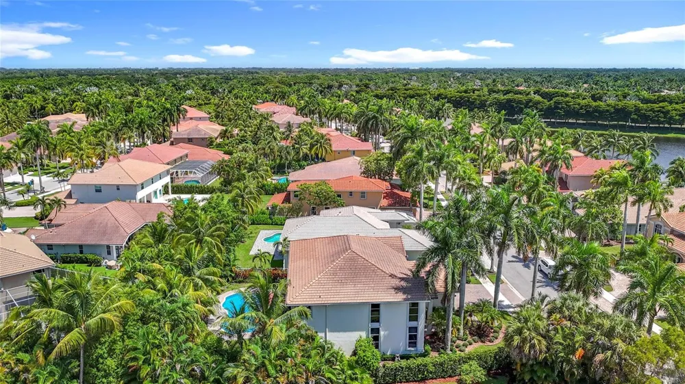 1673 VICTORIA POINTE CIRCLE Weston, FL 33327