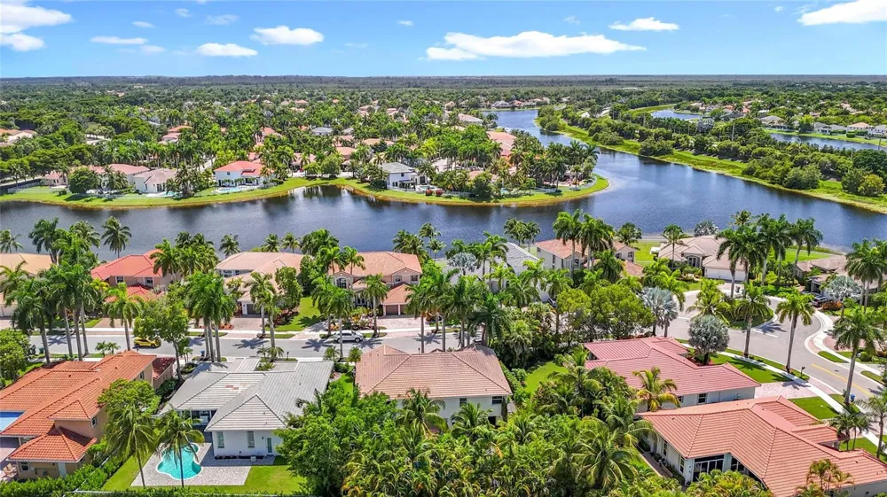 1673 VICTORIA POINTE CIRCLE Weston, FL 33327