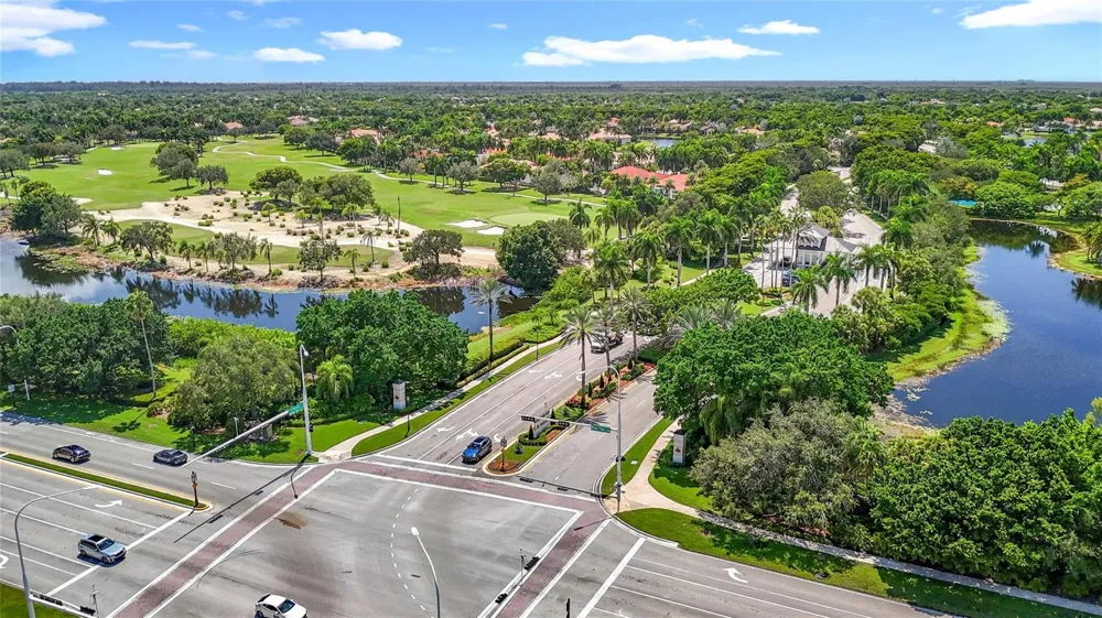1673 VICTORIA POINTE CIRCLE Weston, FL 33327
