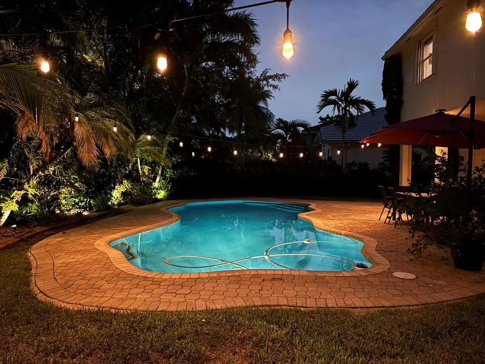 1673 VICTORIA POINTE CIRCLE Weston, FL 33327