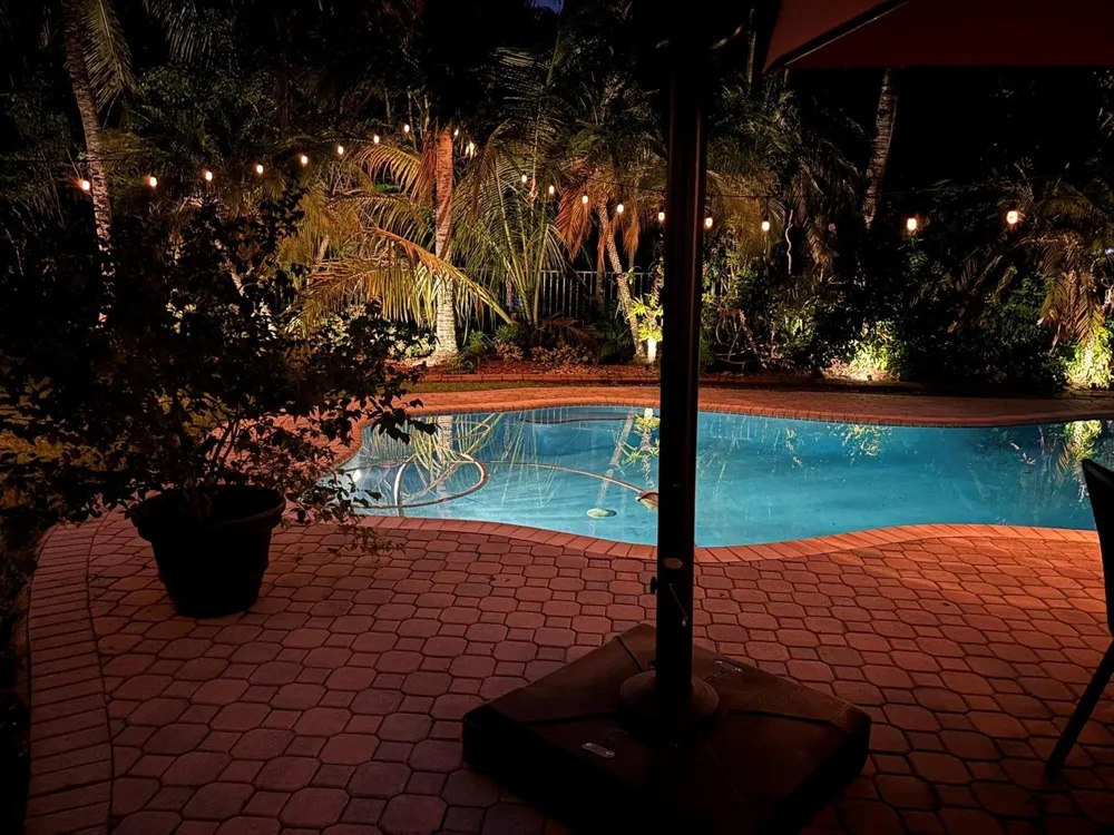 1673 VICTORIA POINTE CIRCLE Weston, FL 33327