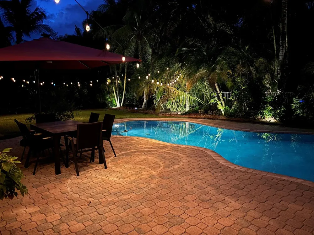 1673 VICTORIA POINTE CIRCLE Weston, FL 33327