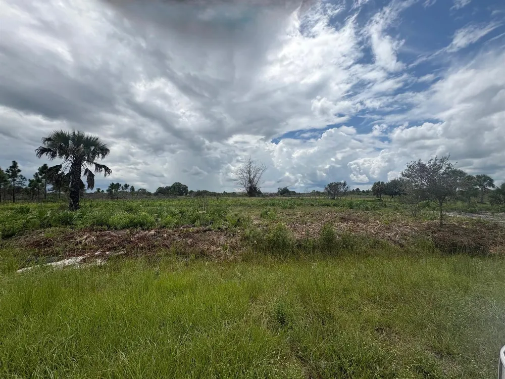 17982 NW 318th Street Okeechobee, FL 34972