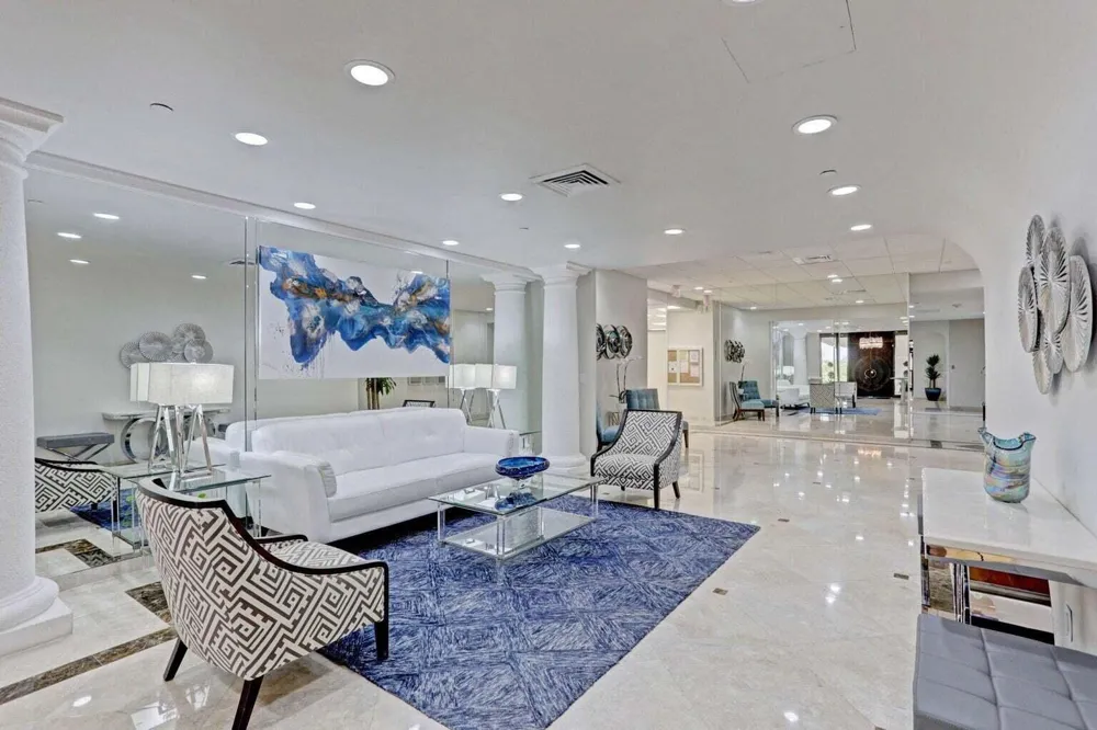5380 Ocean Drive #5 B Singer Island, FL 33404