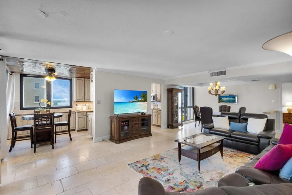 5380 Ocean Drive #5 B Singer Island, FL 33404
