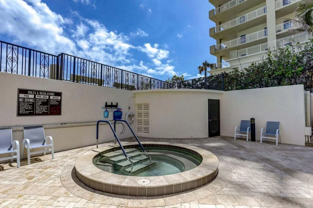 5380 Ocean Drive #5 B Singer Island, FL 33404