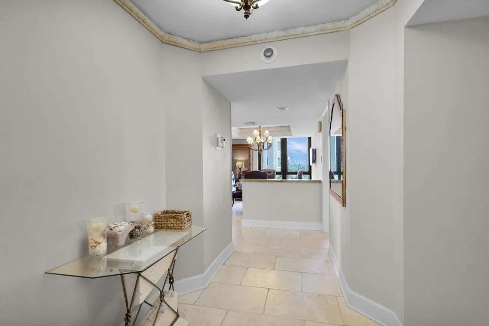 5380 Ocean Drive #5 B Singer Island, FL 33404