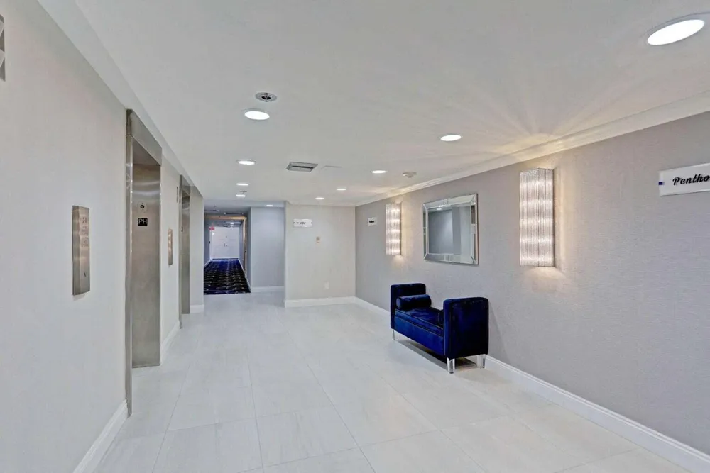 5380 Ocean Drive #5 B Singer Island, FL 33404