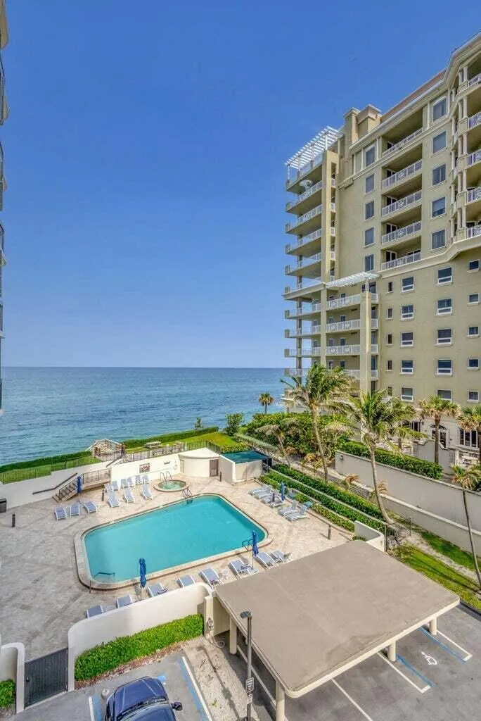 5380 Ocean Drive #5 B Singer Island, FL 33404