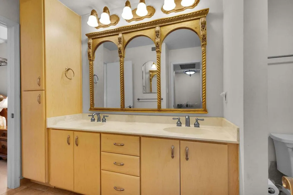 5380 Ocean Drive #5 B Singer Island, FL 33404
