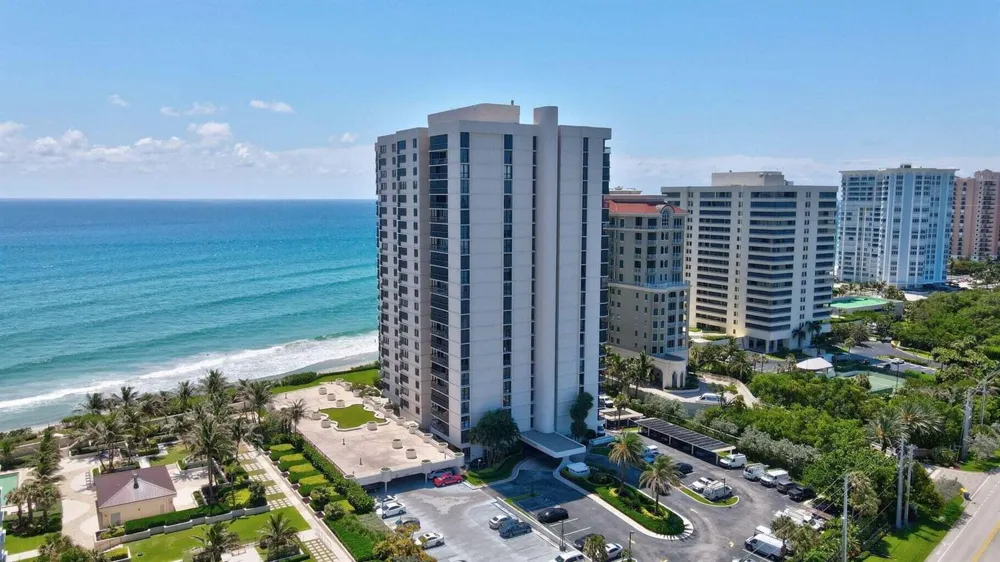 5380 Ocean Drive #5 B Singer Island, FL 33404