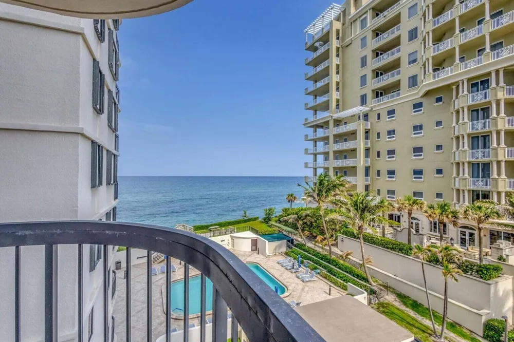 5380 Ocean Drive #5 B Singer Island, FL 33404