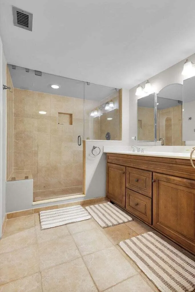 5380 Ocean Drive #5 B Singer Island, FL 33404