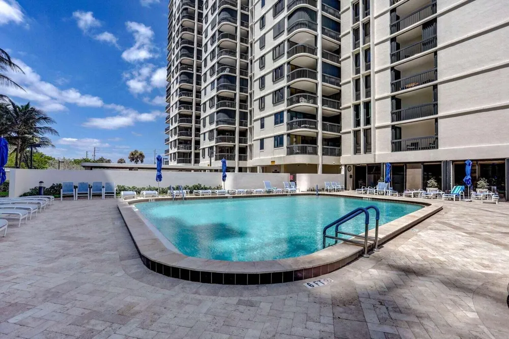 5380 Ocean Drive #5 B Singer Island, FL 33404
