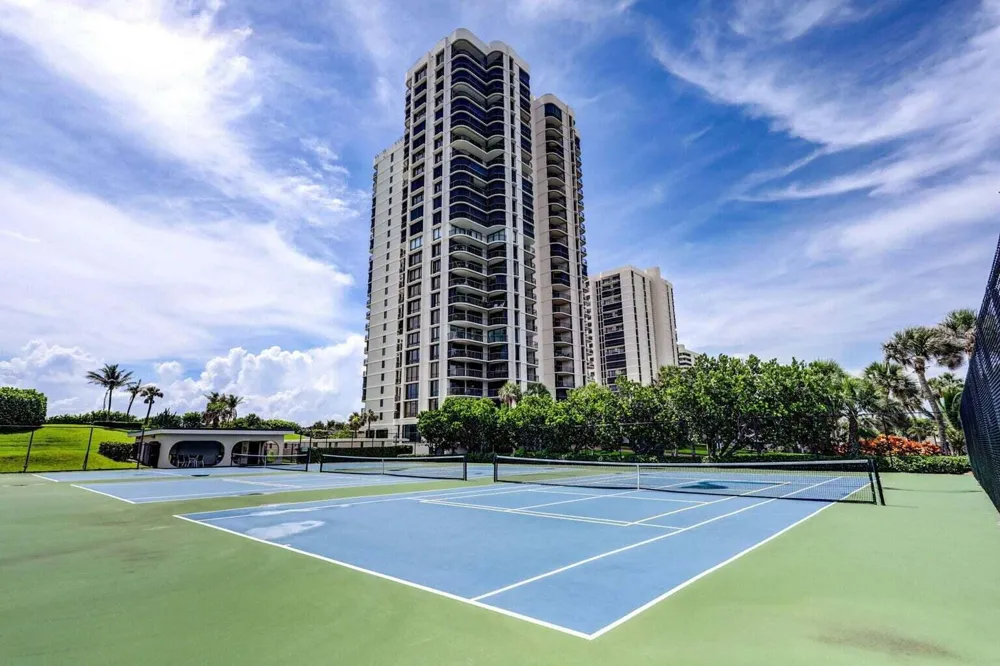 5380 Ocean Drive #5 B Singer Island, FL 33404