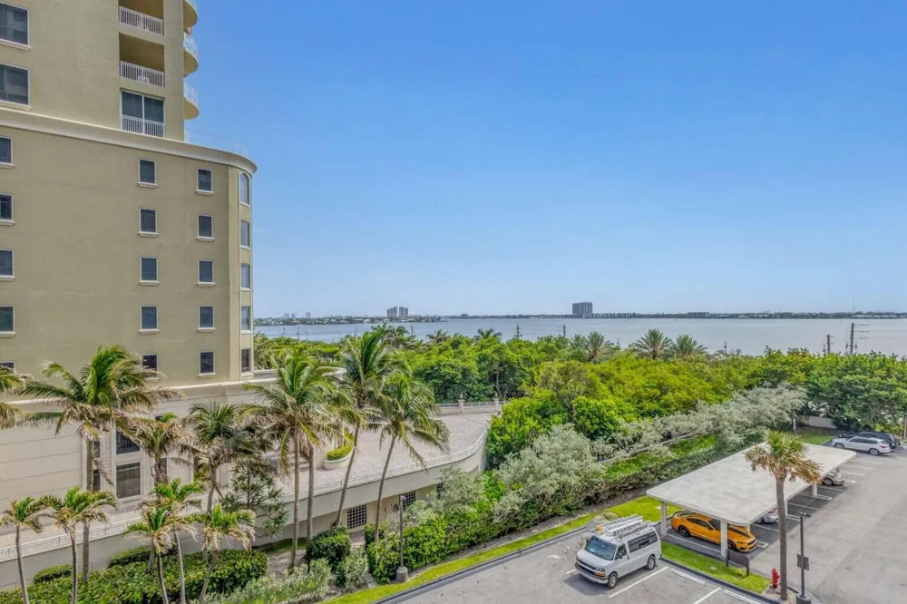 5380 Ocean Drive #5 B Singer Island, FL 33404