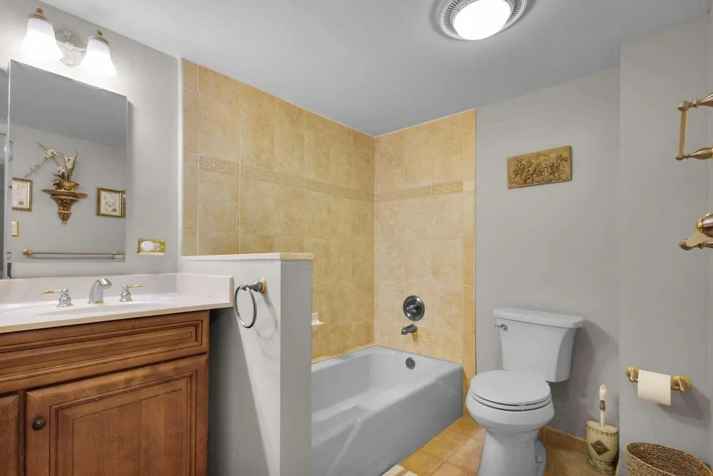 5380 Ocean Drive #5 B Singer Island, FL 33404