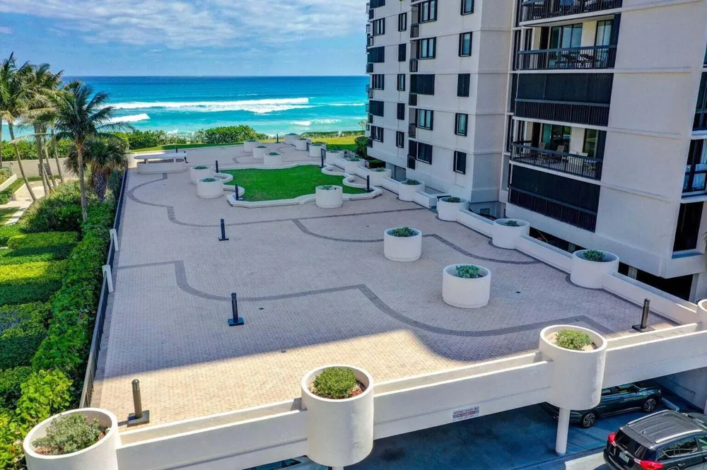 5380 Ocean Drive #5 B Singer Island, FL 33404