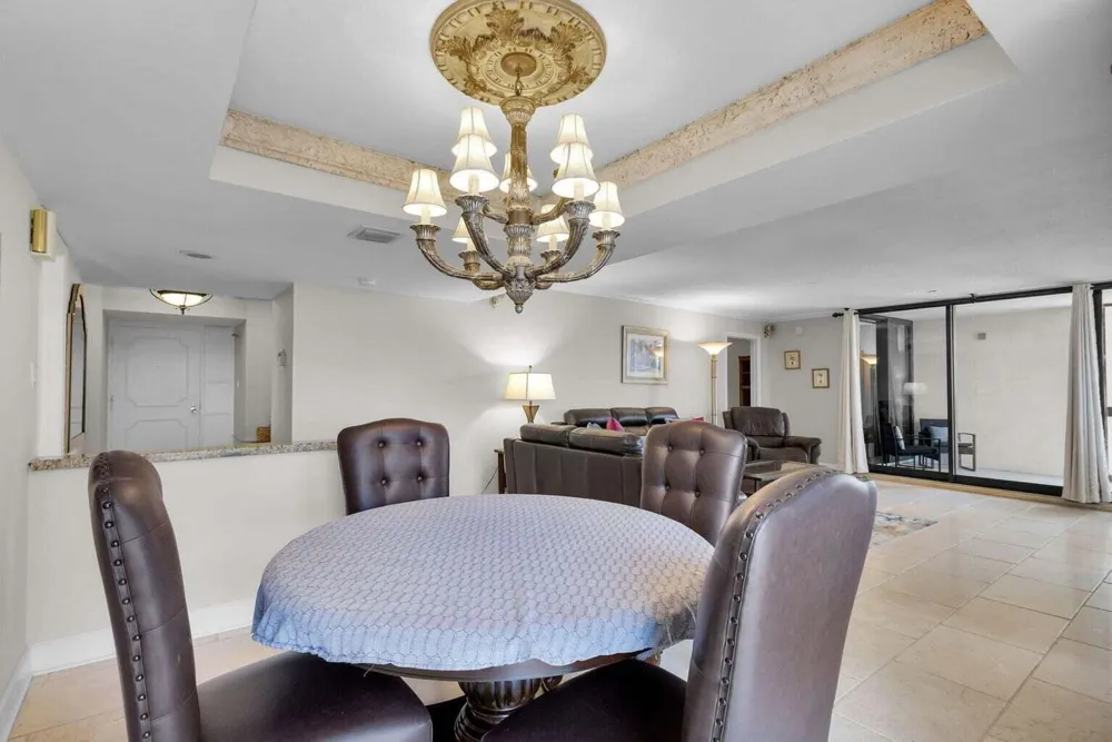 5380 Ocean Drive #5 B Singer Island, FL 33404
