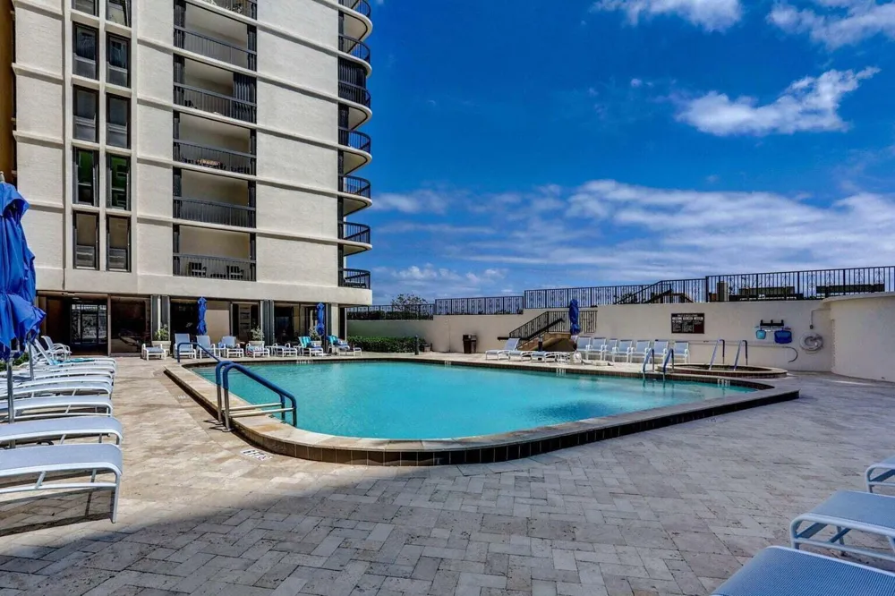 5380 Ocean Drive #5 B Singer Island, FL 33404