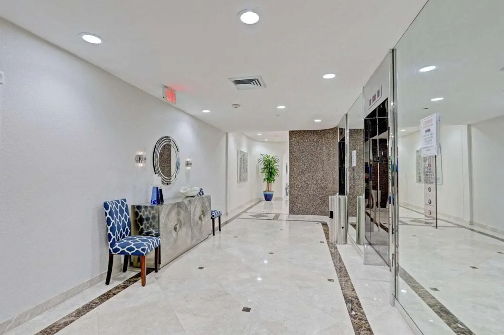 5380 Ocean Drive #5 B Singer Island, FL 33404