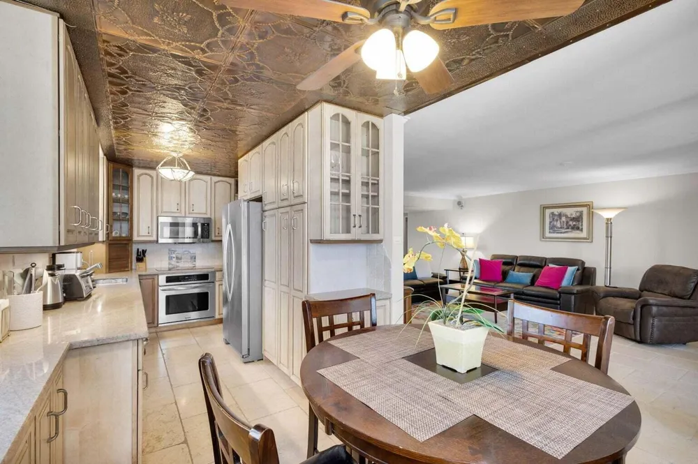 5380 Ocean Drive #5 B Singer Island, FL 33404