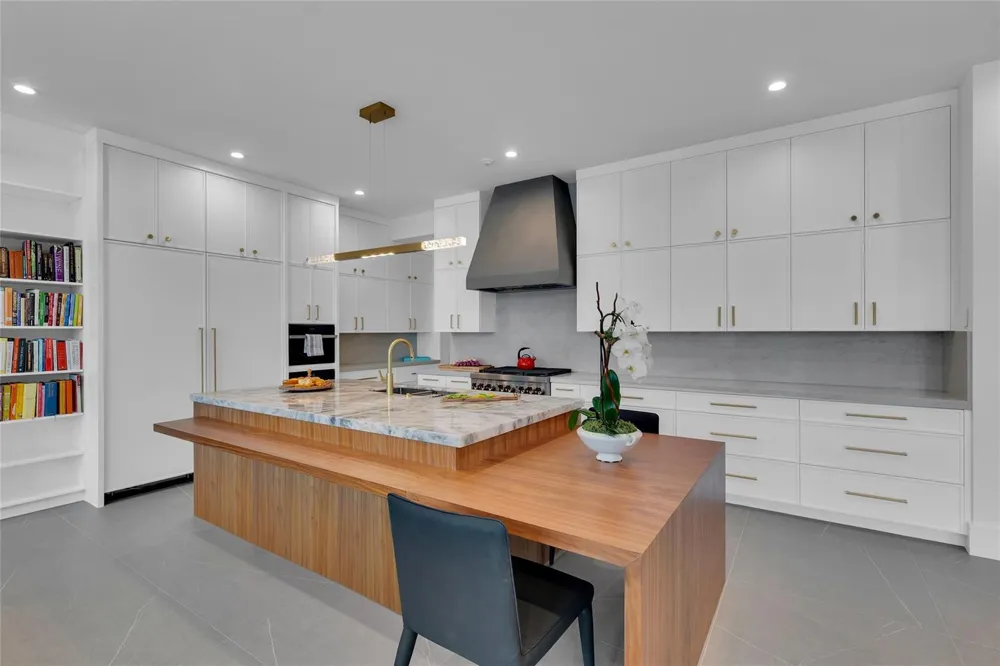 1730 SE 13th Street Fort Lauderdale, FL 33316