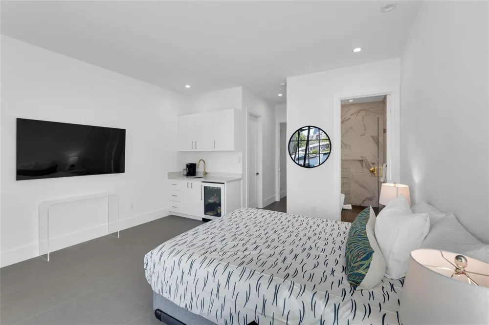 1730 SE 13th Street Fort Lauderdale, FL 33316