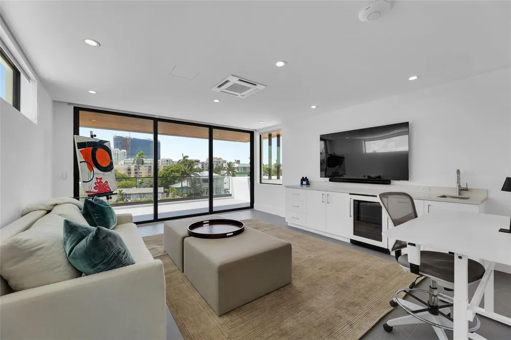1730 SE 13th Street Fort Lauderdale, FL 33316