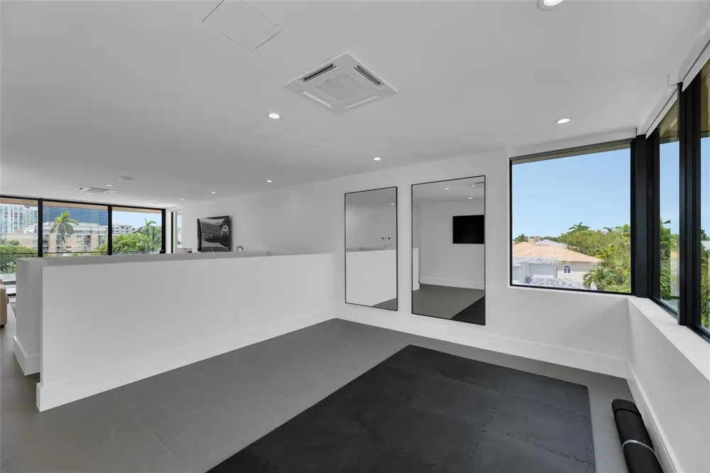 1730 SE 13th Street Fort Lauderdale, FL 33316
