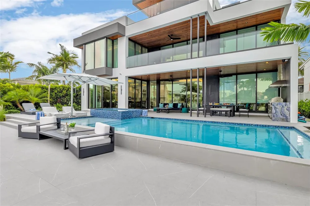 1730 SE 13th Street Fort Lauderdale, FL 33316