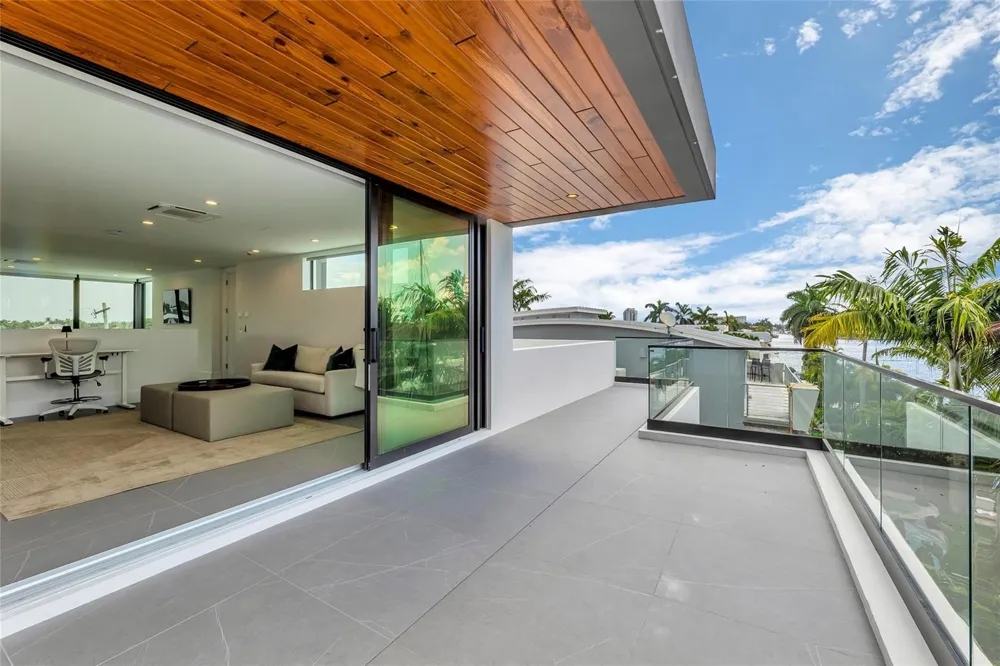 1730 SE 13th Street Fort Lauderdale, FL 33316